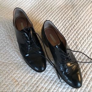 Louise et Cie patent leather lace up shoes